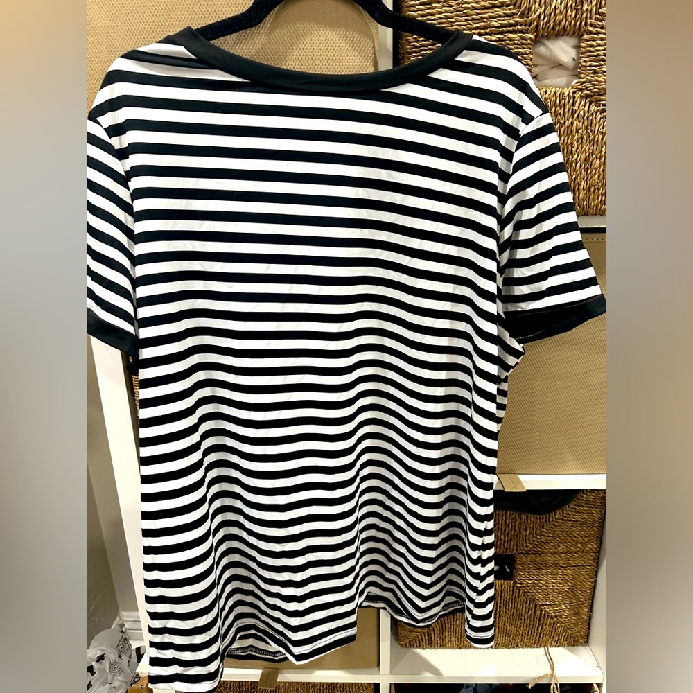 Plus Striped Contrast Binding Tee